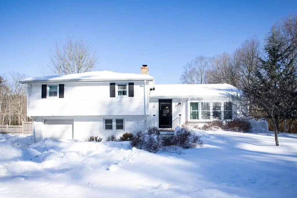 71 County St, Lakeville, MA 02347 - Image #1
