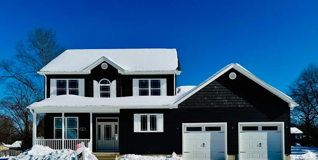 81 Crystal Brook Drive, Springfield, MA 01118 - Image #1