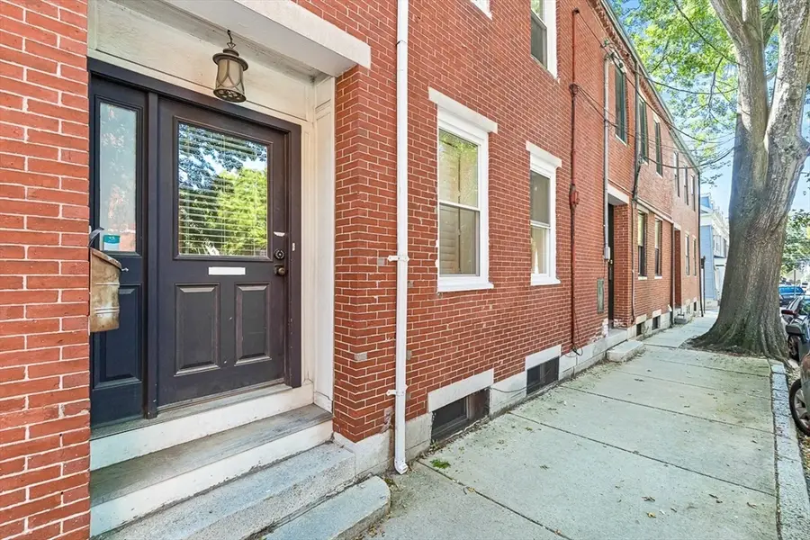 30 2nd St #A, Cambridge, MA 02141 - Image #2