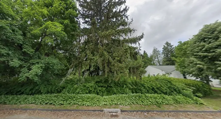 58 Osceola Ave, Worcester, MA 01606 - Image #2