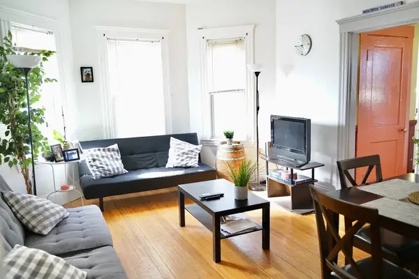 5 Cooney St #3, Somerville, MA 02143