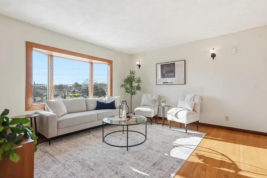 16 Battlemarch Way, Woburn, MA 01801 - Image #3