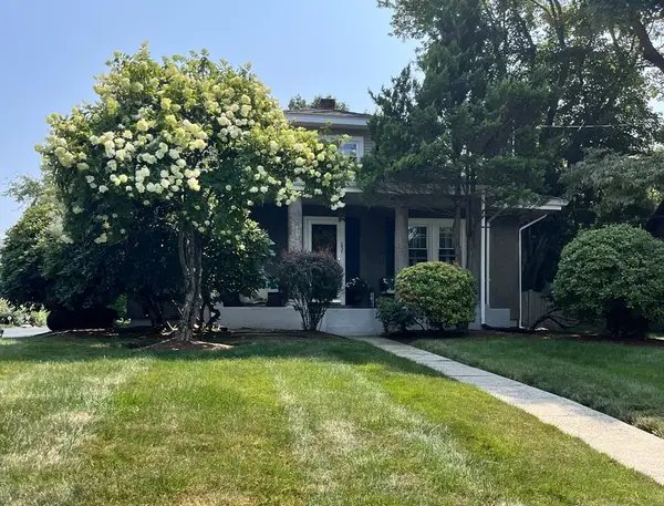 854 Brockton Ave, Abington, MA 02351