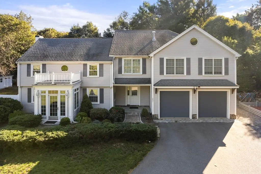 291 Concord Rd, Wayland, MA 01778 - Image #1
