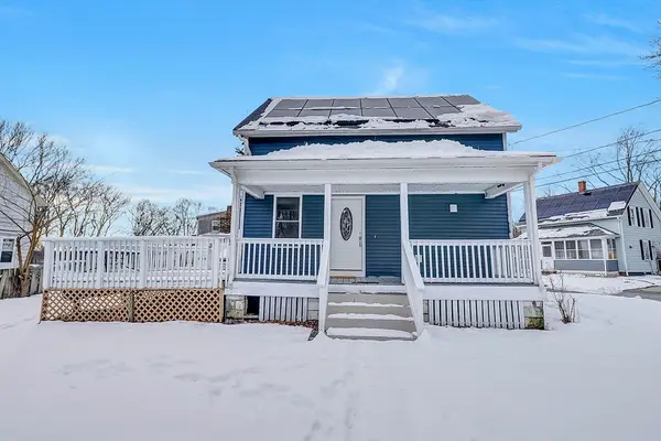 30 Fuller St, Seekonk, MA 02771
