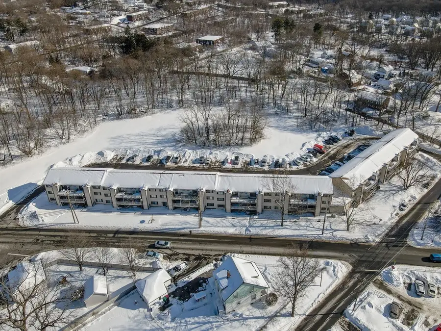 175 Willard St #9, Lowell, MA 01850 - Image #2