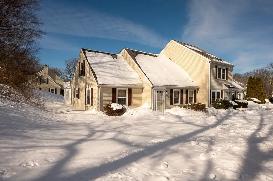 301 Forest Park Dr #301, Auburn, MA 01501 - Image #2