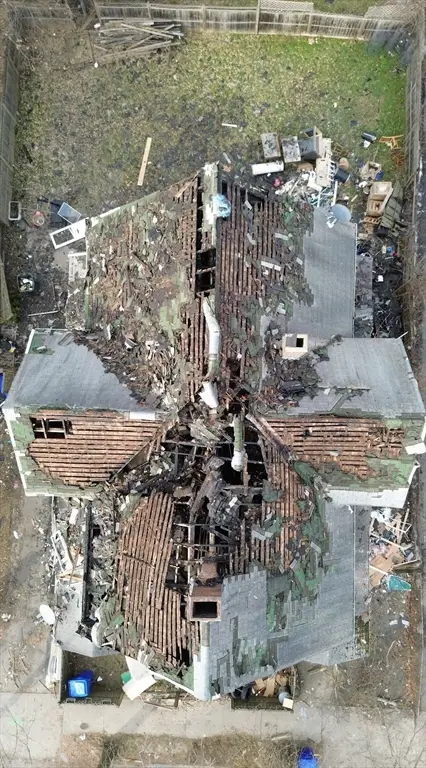 20-22 Acushnet Ave, Springfield, MA 01105 - Image #2