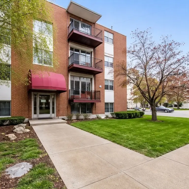 800 Hyde Park Ave #3, Boston, MA 02136 - Image #1