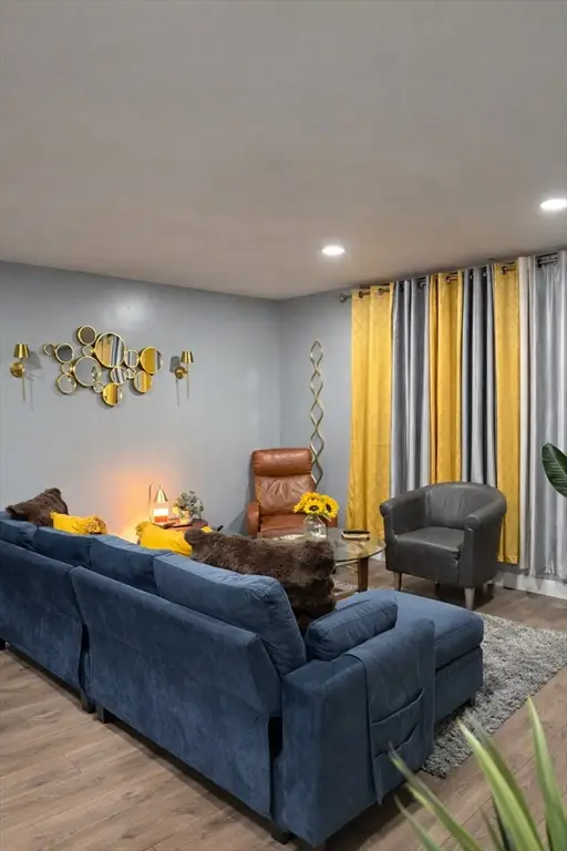 800 Hyde Park Ave #3, Boston, MA 02136 - Image #3