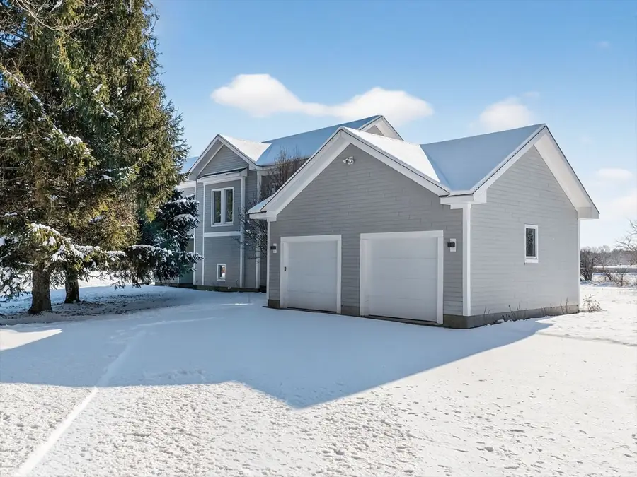 49 Powisset St, Dover, MA 02030 - #2