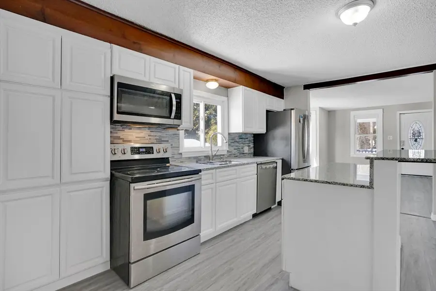 62 Cooley Ave, East Longmeadow, MA 01028 - Image #3