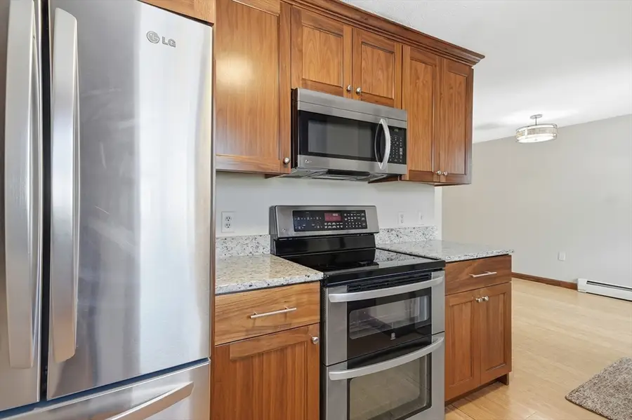 193 Bayberry Hill Ln #193, Leominster, MA 01453 - Image #3