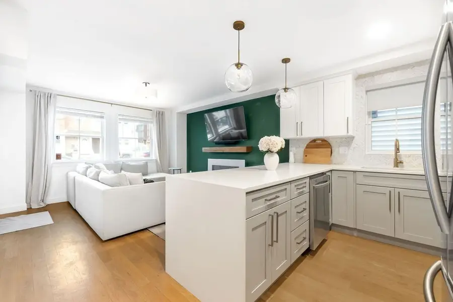 337 Chelsea St #1, Boston, MA 02128 - Image #2