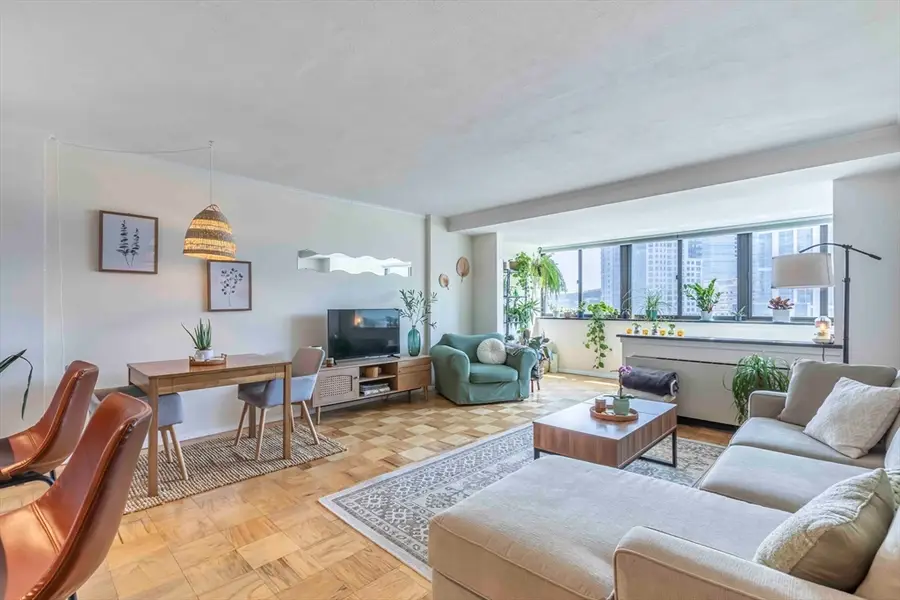 6 Whittier Place #14G, Boston, MA 02114 - Image #2