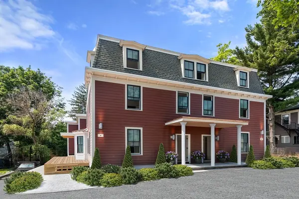 11 Goodwin Place #1, Brookline, MA 02445