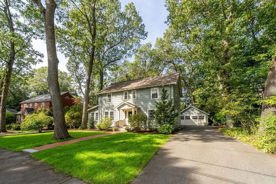 31 Wilde Rd, Newton, MA 02468 - #3