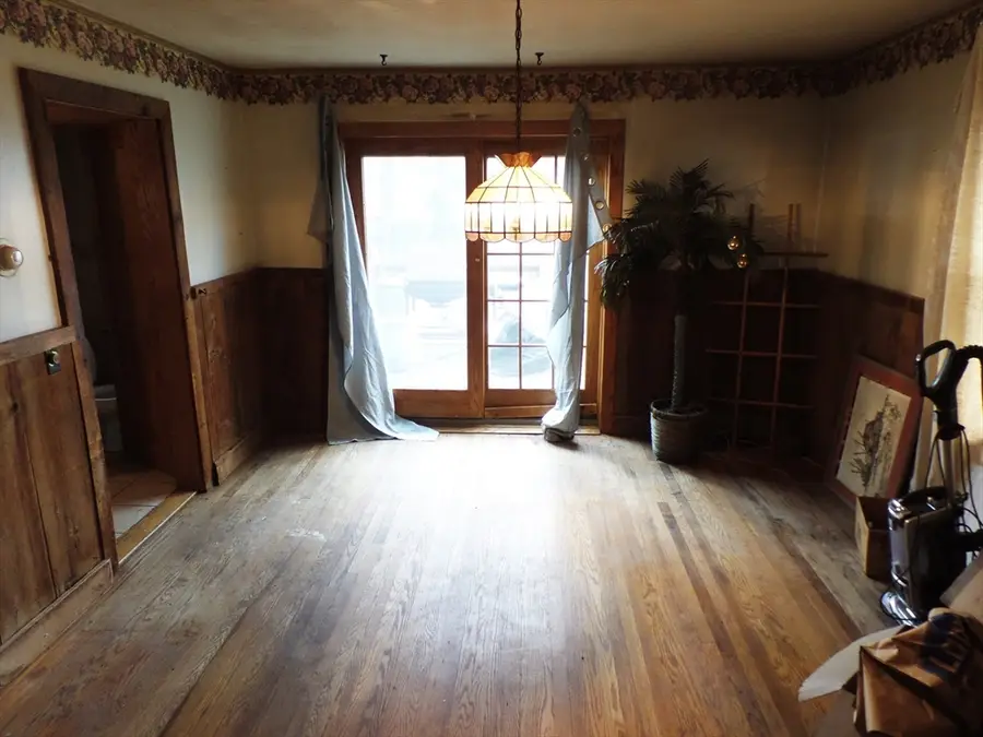 132 Carroll St, Springfield, MA 01108 - Image #2