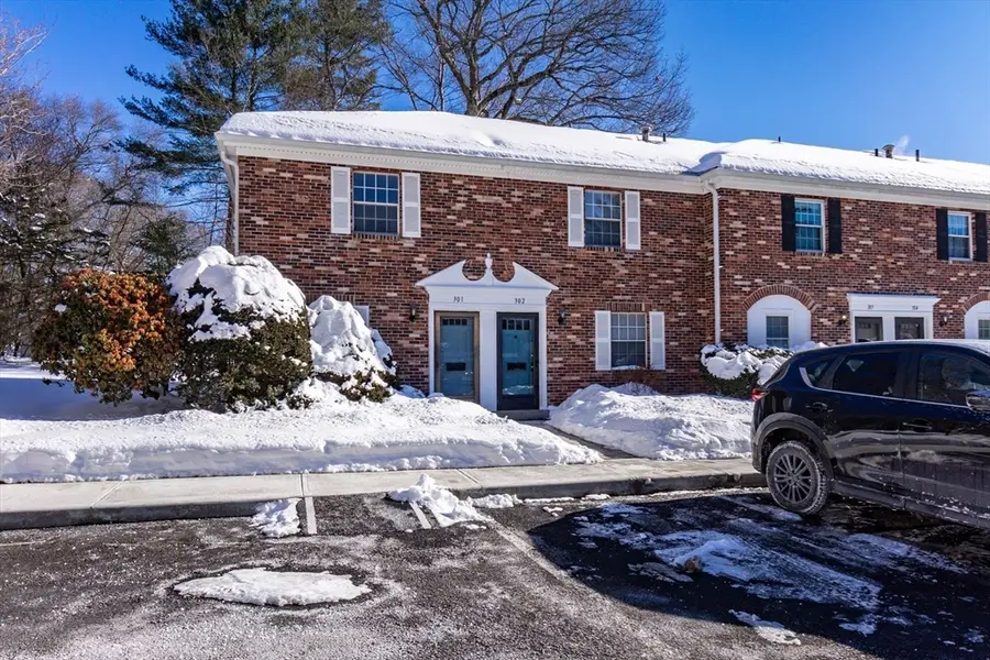 301 Windsor Dr #301, Framingham, MA 01701 - Image #3