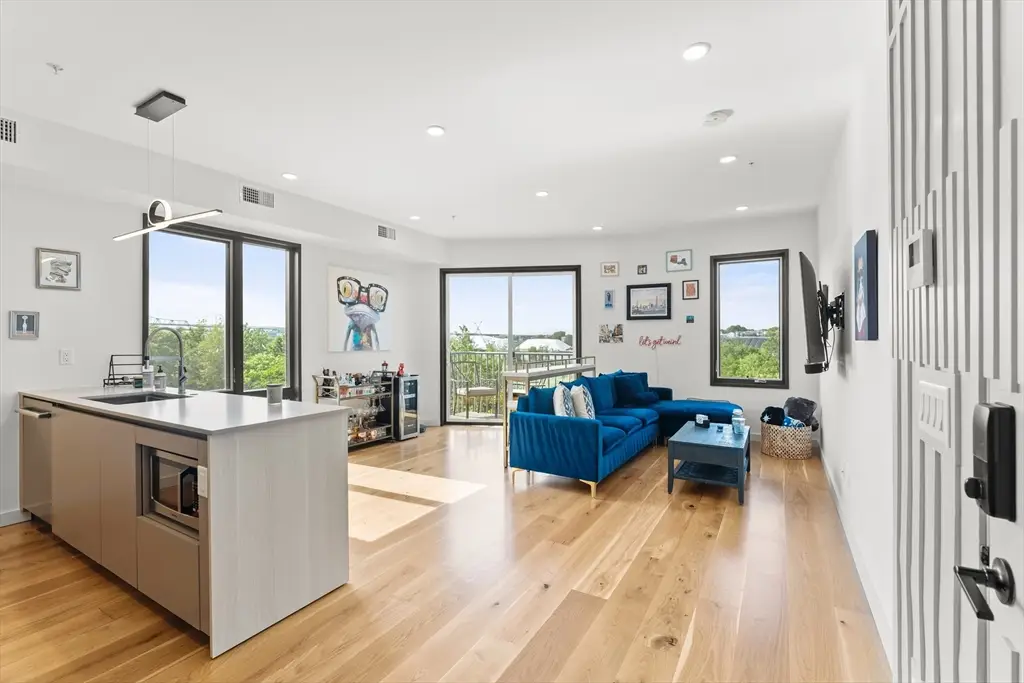 191 Condor St #9, Boston, MA 02128 - #1