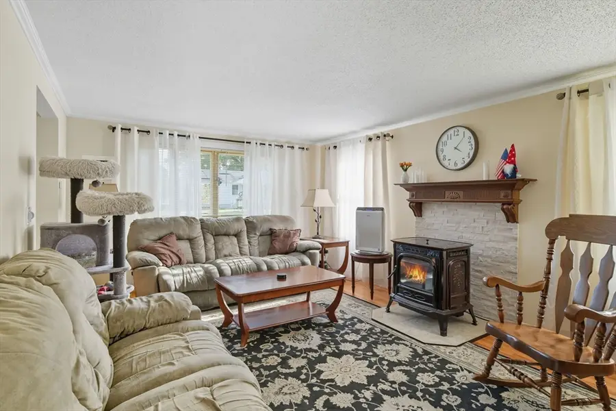 46 Overlea Drive, Springfield, MA 01119 - Image #3