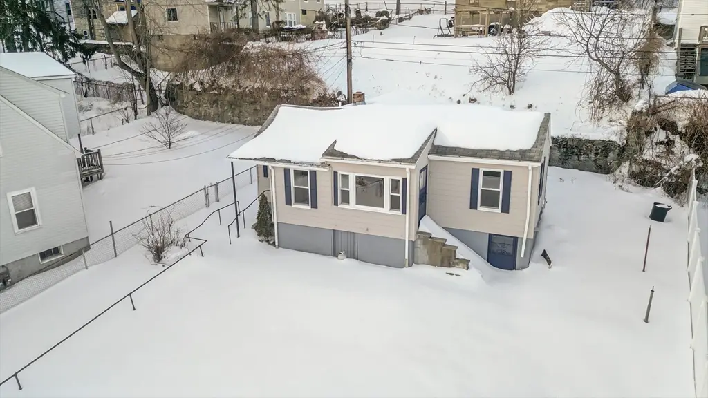 25 Johnson St, Worcester, MA 01604 - Image #1