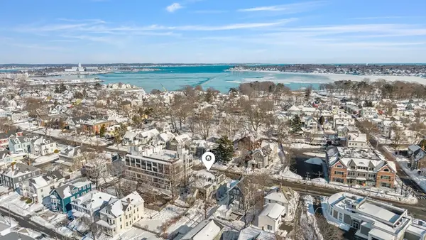 326 Lafayette St #2, Salem, MA 01970