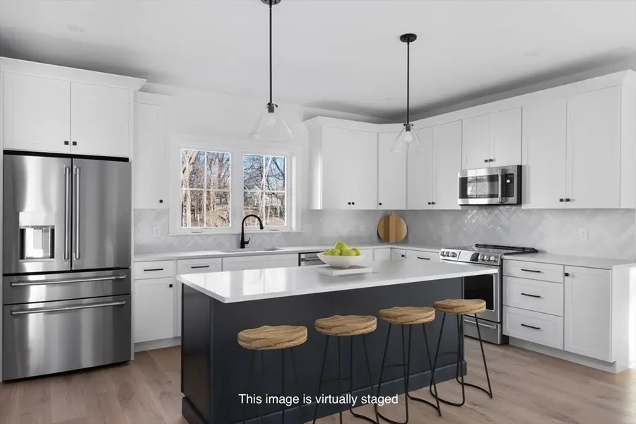 154 Union St, Holliston, MA 01746 - #3