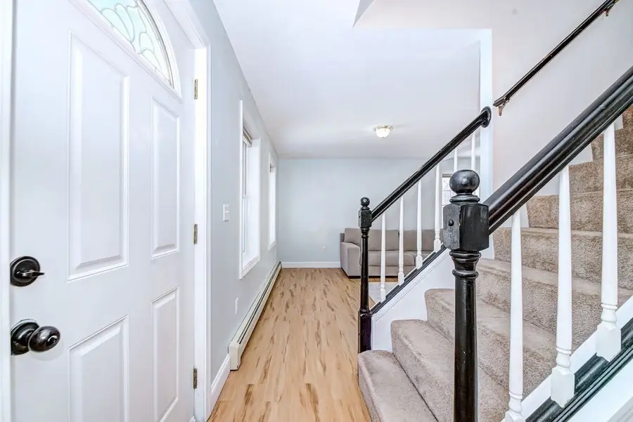 40 Sawyer St, Gardner, MA 01440 - Image #3