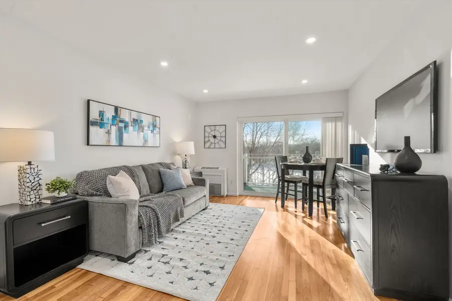 231 Coolidge Ave #405, Watertown, MA 02472 - Image #2