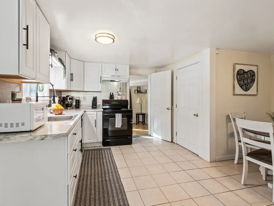 372 Litchfield St, Leominster, MA 01453 - Image #2