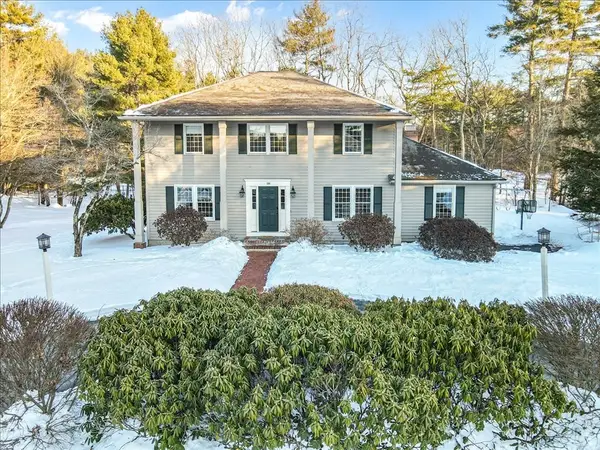 104 Wood End Lane, Medfield, MA 02052