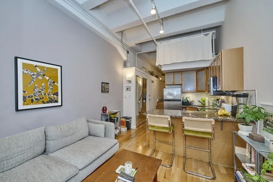 12 Stoneholm St #307, Boston, MA 02115 - Image #2
