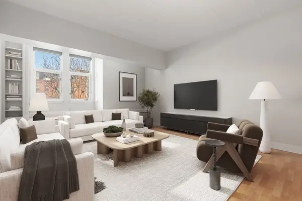 143 W Brookline St #204, Boston, MA 02118