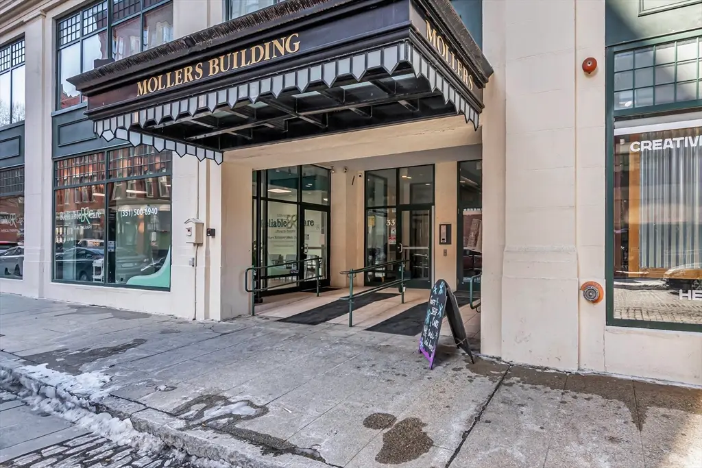 23-33 Middle Street #21, Lowell, MA 01852 - Image #1