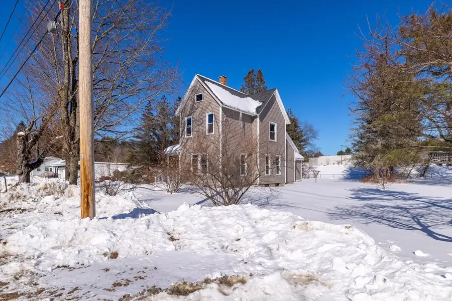 549 E Main St, Orange, MA 01364 - #3