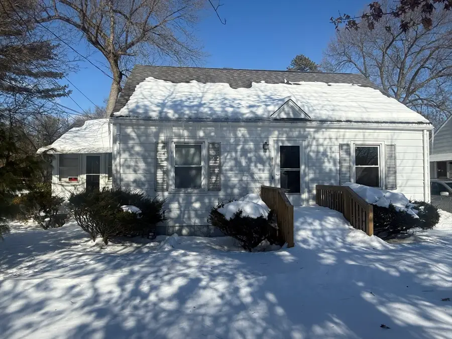 944 Wilbraham Rd, Springfield, MA 01109 - Image #2