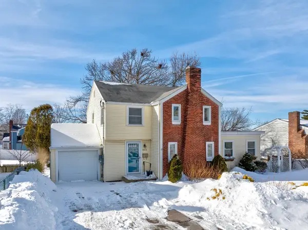 865 E Squantum St, Quincy, MA 02171