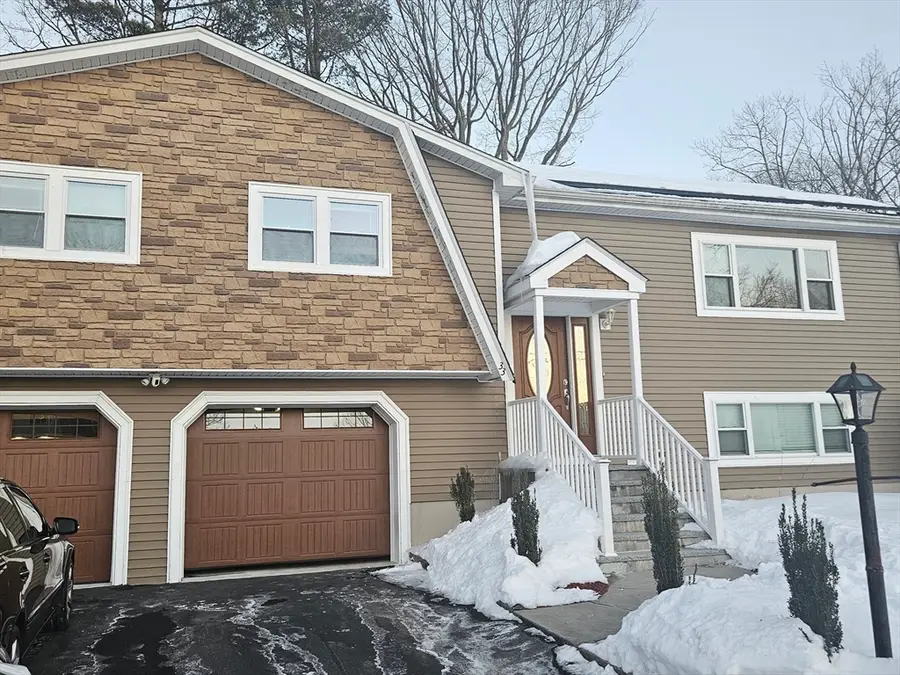 33 Hemlock Ter, Randolph, MA 02368 - #3