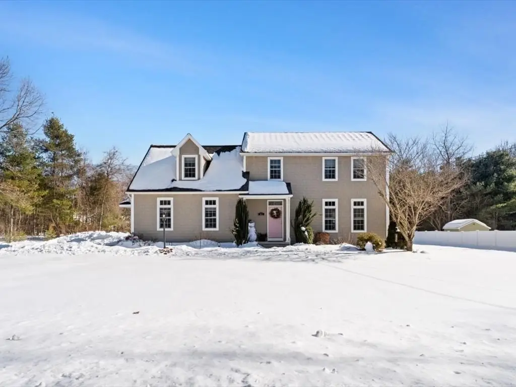 82 Lee St, East Longmeadow, MA 01028 - Image #1