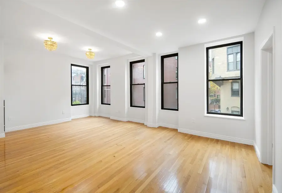 4 Charlesgate E #201, Boston, MA 02215 - #2