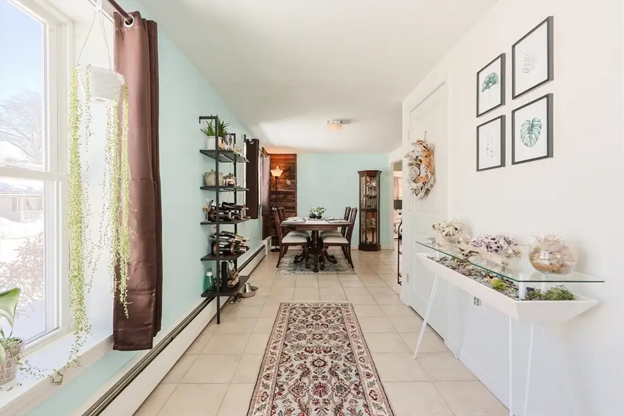 35 Waterman Rd, Auburn, MA 01501 - Image #2