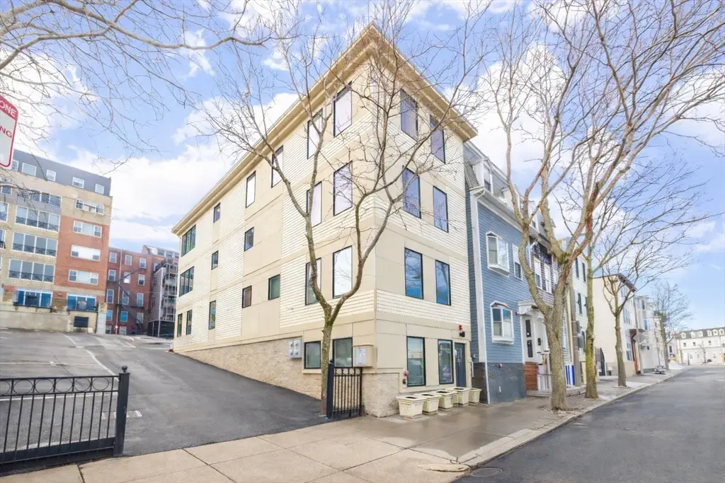 435 E 3rd St #2, Boston, MA 02127 - #1