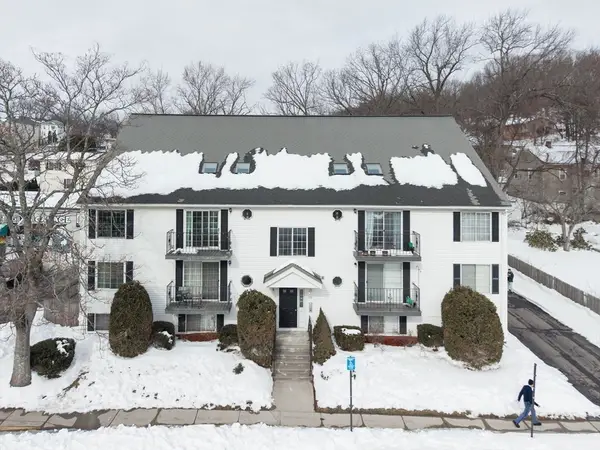 155 Hamilton St #4, Worcester, MA 01604