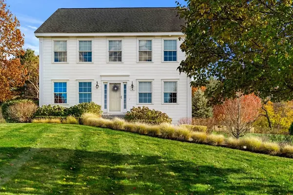 4 Fairway Drive, Groveland, MA 01834