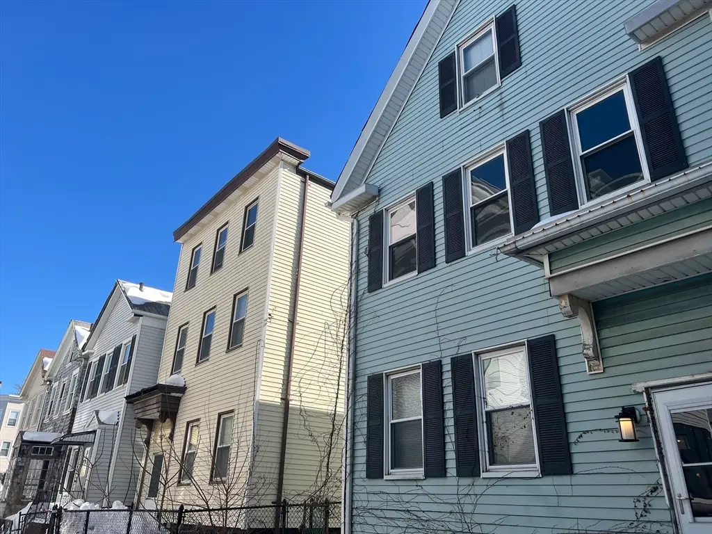 10 Glover Ct, Boston, MA 02127 - #1