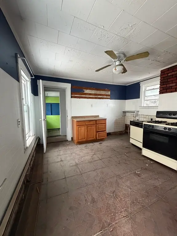 10 Glover Ct, Boston, MA 02127 - #3