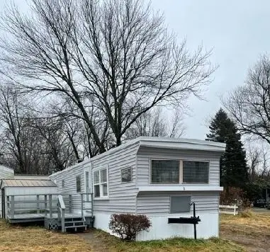 350 West Street #3, Ludlow, MA 01056