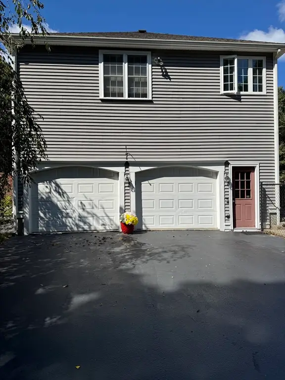 10 Essex St, Douglas, MA 01516 - #2