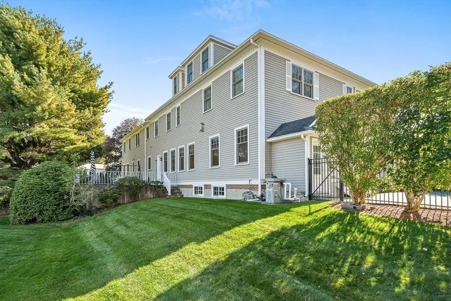 37 Mayflower Road, Winchester, MA 01890 - #2